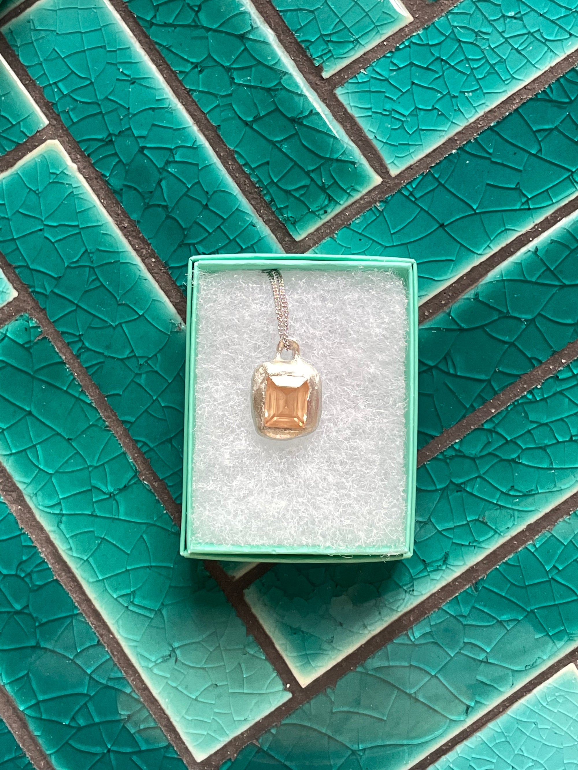 Champagne Pendant